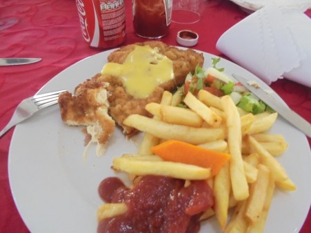 2016-10-31-american-food-in-ghana